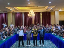 Nelson Pomalingo Tutup Kegiatan Pembekalan Anggota Panwaslu Kecamatan Se Kabupaten Gorontalo