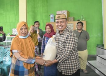 Sekda Kabupaten Gorontalo Salurkan CPP Tahap II