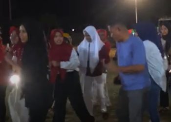 Keseruan di Desa Pilohayanga