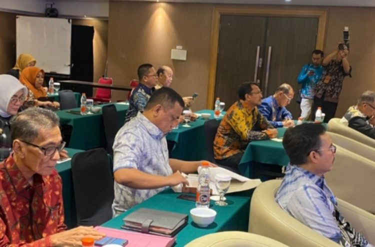 Wakil Bupati Gorontalo, Hendra Hemeto Tengah Mengikuti Forwakada, (Foto Istimewa).