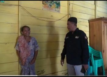 Haris Tome Menghimbau Calon Penerima BSPS Agar Memperhatikan Waktu Pekerjaan Rumah