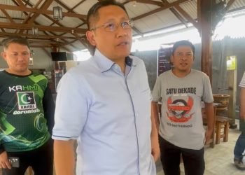 Haris Tome Silaturahmi Bersama Anas Urbaningrum