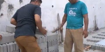 “Mo Huyula” Bangun Rumah Warga Miskin di Payunga Batudaa