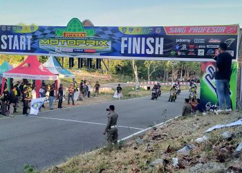 Kejurnas IMI Motoprix di Sirkuit Sang Profesor Resmi Dibuka Oleh Bupati Gorontalo