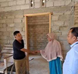 Haris Meninjau Pembangunan Bantuan Rumah BSPS di Desa Ulapato A
