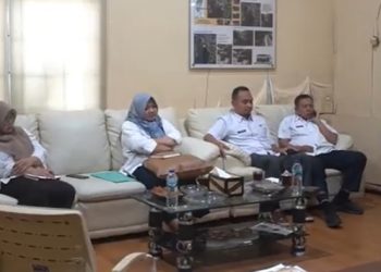 Haris Pimpin Rapat Terkait Batas Bidang Tanah Antara Polsek Boliyohuto dan SDN 1 Boliyohuto