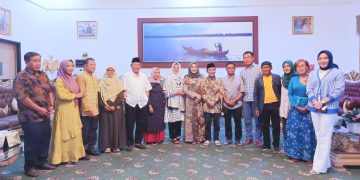 Bupati Gorontalo Terima  Kunjungan Gustalcom dan Spermonde Island Movers