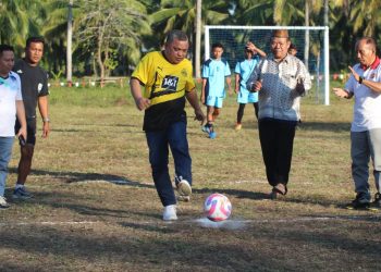 Wakil Bupati Gorontalo  Buka Turnamen Sepak Bola Liga One Alo