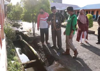 Bupati Anwar Sadat Tinjau Saluran Pembuangan Air di Jalan Sriwijaya