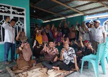 Hari Kedua Kampanye, Paslon Roni-Adnan Blusukan di Kecamatan Pulubala dan Tibawa