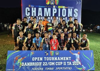 Letkol Inf Arianto Maskare Subagio Tutup Secara Resmi Turnamen Sepak Bola Danbrigif 22 Ota Manasa Cup 2024