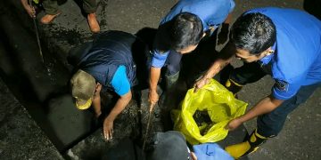 Aksi Bersih-Bersih Malam Hari, Bupati Anwar Sadat: Demi Kota yang Sehat dan Bebas Banjir