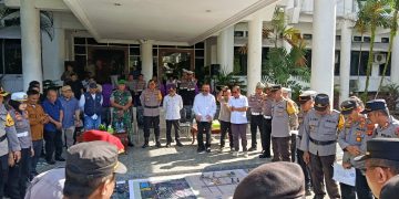Bupati Gorontalo Pimpin Apel Pengamanan Perayaan Lebaran Ketupat