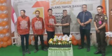 Momen Hut Ke-17 Bawaslu Kabgor, Bupati Sofyan Apresiasi Kinerja Bawaslu Dalam Mengawal Demokrasi