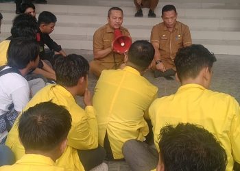 Terima Massa Aksi, Nawir Tondako : Pemerintah Tidak Melakukan Pembiaran Terkait Perbaikan Jembatan Pulubala