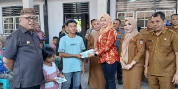 Bupati Gorontalo Salurkan Bantuan Atensi Yapi Kepada 90 Orang Anak