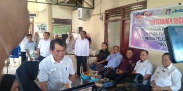 Bupati Tiba-tiba Berhalangan Hadir, Camat Telaga Biru Sigap Salurkan Bantuan CPP Beras Untuk Masyarakat
