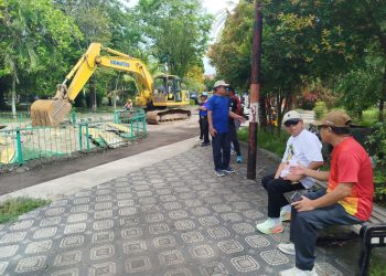 Kembalikan Fungsi Jalan di Kawasan Menara Pakaya Tower Pemkab Gorontalo Bongkar Fasilitas Air Mancur