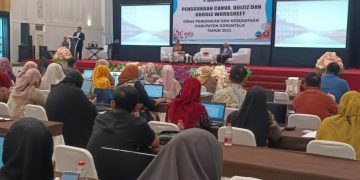 Sekda Kabupaten Gorontalo Buka Kegiatan PelatihanPenggunaan Canva, Quiziz, dan Google Worksheet
