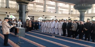 Bupati Sofyan Puhi Lantik 91 Pejabat Eselon Tiga dan Empat