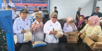 Serbu Sembako Rp60 Ribu! Wisnu Nusi Turun Langsung Kawal Pasar Murah di Telaga