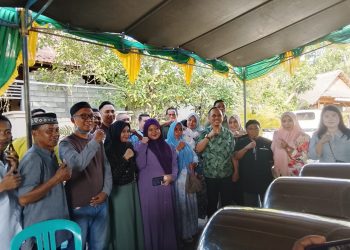 Ketua Zulfikar Usira Jalin Silaturahmi Bersama Anggota Dan Pegawai Sekretariat DPRD Kabupaten Gorontalo