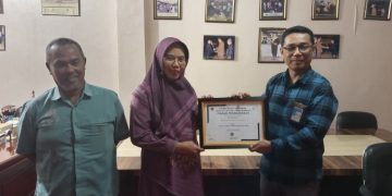 Pemkab Gorontalo Terima Penghargaan Peringkat Pertama Pengelolaan DAK Fisik