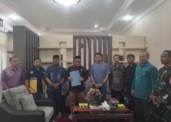 Gerak Cepat Atasi Banjir, Lurah Tenilo Serahkan Proposal Normalisasi Sungai Ke Sekda 