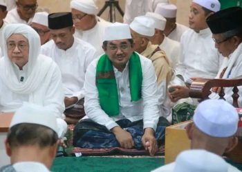 Bupati Anwar Sadat Hadiri Zikir Bersama Haul Akbar Syekh Abdul Qadir Al-Jaelani di Ponpes Al-Baqiyatush Shalihat