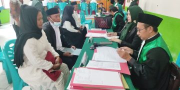 32 Pasutri Ikut Isbat Nikah di Limboto, Terima Langsung Dokumen Nikah dan Kependudukan